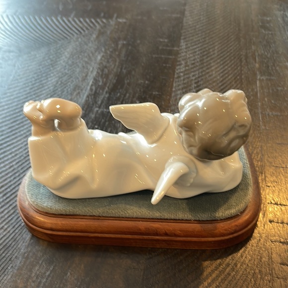 Ladro Vintage Angel - Picture 2 of 3